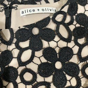 Alice + Olivia Clyde Shift Dress